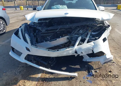 2010 Mercedes-Benz E 350 z USA, uszkodzony, nr VIN WDDHF5GBXAA030470